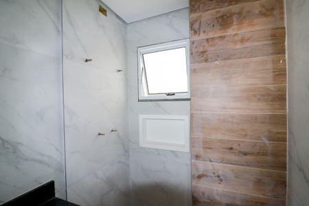 Apartamento à venda com 38m², 2 quartos e 1 vaga Apartamento à venda com 38m², 2 quartos e 1 vagaBanheiro
