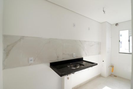 Apartamento à venda com 38m², 2 quartos e 1 vaga Apartamento à venda com 38m², 2 quartos e 1 vagaCozinha e Área de Serviço
