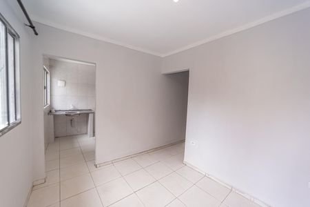 Sala de casa para alugar com 1 quarto, 40m² em Vila Nhocuné, São Paulo