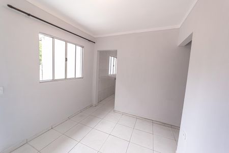 Sala de casa para alugar com 1 quarto, 40m² em Vila Nhocuné, São Paulo