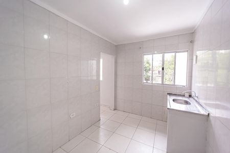 Cozinha de casa para alugar com 1 quarto, 40m² em Vila Nhocuné, São Paulo