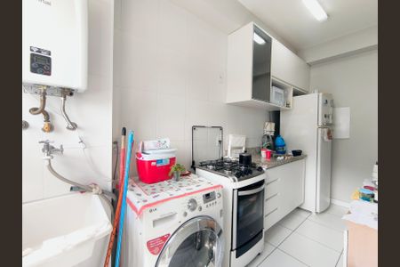 Apartamento para alugar com 58m², 2 quartos e sem vagaCozinha e Área de Serviço
