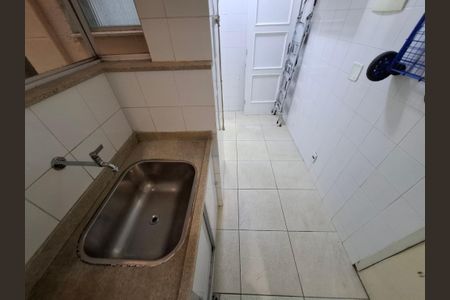 Apartamento à venda com 106m², 3 quartos e 1 vagaÁrea de serviço 