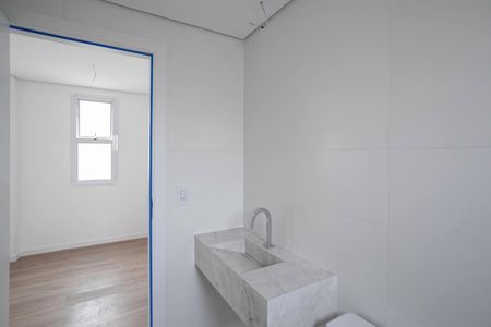 Apartamento à venda com 129m², 3 quartos e 2 vagasBanheiro da suíte 