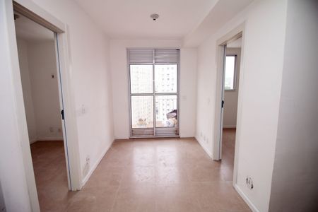 Sala de apartamento para alugar com 2 quartos, 40m² em Irajá, Rio de Janeiro