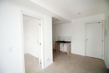 Sala de apartamento para alugar com 2 quartos, 40m² em Irajá, Rio de Janeiro