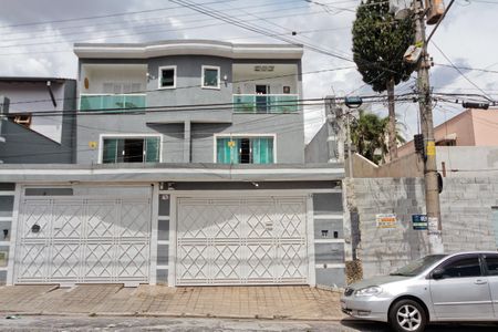 Casa à venda com 300m², 4 quartos e 6 vagasFachada
