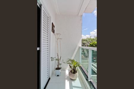 Casa à venda com 300m², 4 quartos e 6 vagasVaranda