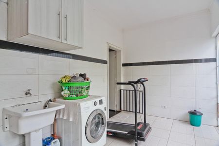 Casa à venda com 300m², 4 quartos e 6 vagasÁrea de Serviço