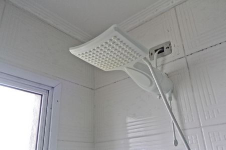 Casa à venda com 300m², 4 quartos e 6 vagasBanheiro da Suíte 2