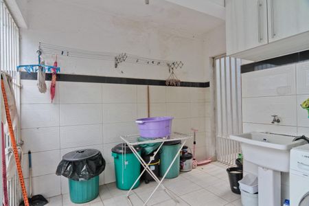 Casa à venda com 300m², 4 quartos e 6 vagasÁrea de Serviço