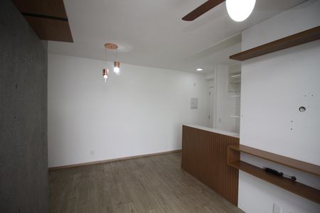 Apartamento para alugar com 55m², 2 quartos e 1 vagaSala