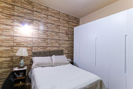 Casa para alugar com 303m², 2 quartos e 2 vagasQuarto 