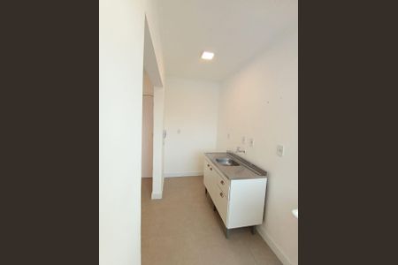 Cozinha  de kitnet/studio para alugar com 1 quarto, 32m² em Passo D’areia, Porto Alegre