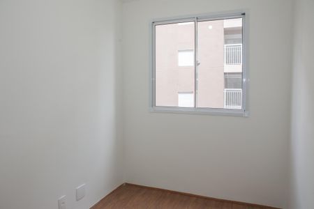 Quarto 2 de apartamento para alugar com 2 quartos, 34m² em Parque Industrial Tomas Edson, São Paulo