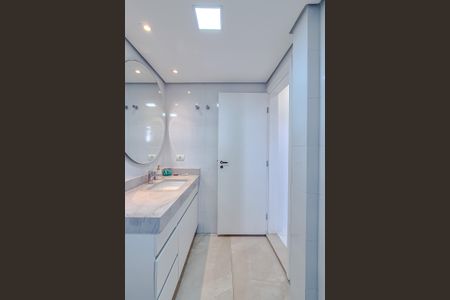 Casa para alugar com 400m², 4 quartos e 2 vagasBanheiro da Suíte