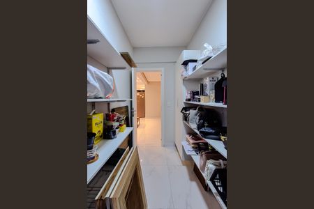 Casa para alugar com 400m², 4 quartos e 2 vagasDespensa