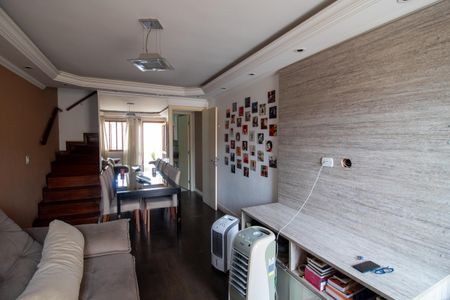 Sala de casa de condomínio para alugar com 2 quartos, 90m² em Vila Sao Domingos, São Paulo