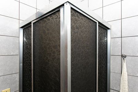 Casa à venda com 283m², 3 quartos e 8 vagasBanheiro da Suíte