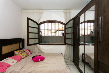 Casa à venda com 283m², 3 quartos e 8 vagasQuarto 1