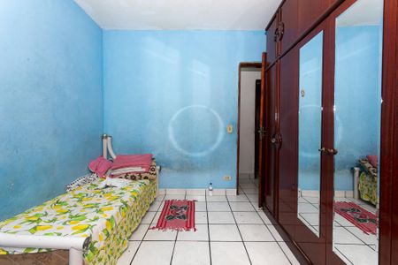 Casa à venda com 283m², 3 quartos e 8 vagasQuarto 2