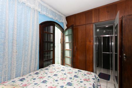 Casa à venda com 283m², 3 quartos e 8 vagasSuíte