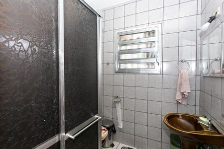 Casa à venda com 283m², 3 quartos e 8 vagasBanheiro da Suíte