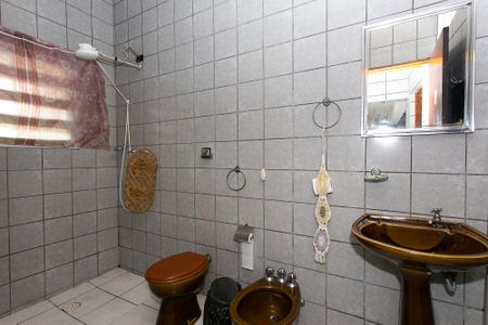 Casa à venda com 283m², 3 quartos e 8 vagasBanheiro da Garagem