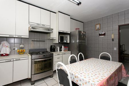 Casa à venda com 283m², 3 quartos e 8 vagasCozinha