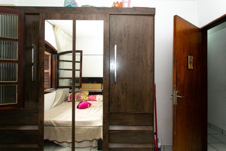 Casa à venda com 283m², 3 quartos e 8 vagasQuarto 1