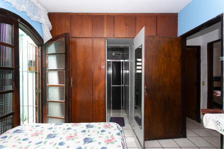 Casa à venda com 283m², 3 quartos e 8 vagasSuíte