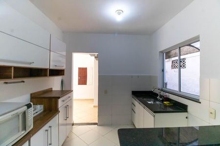 Casa de condomínio para alugar com 80m², 2 quartos e 1 vagaCozinha e Área de Serviço