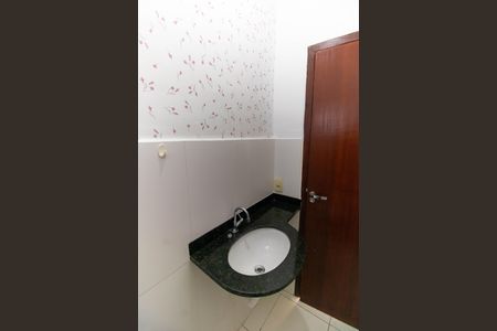 Casa de condomínio para alugar com 80m², 2 quartos e 1 vagaLavabo