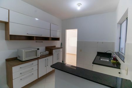 Casa de condomínio para alugar com 80m², 2 quartos e 1 vagaCozinha e Área de Serviço