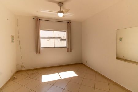 Casa de condomínio para alugar com 80m², 2 quartos e 1 vagaSala