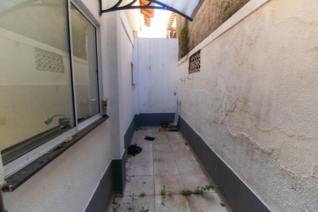 Casa de condomínio para alugar com 80m², 2 quartos e 1 vagaÁrea externa