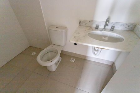 Apartamento à venda com 130m², 3 quartos e 3 vagas Apartamento à venda com 130m², 3 quartos e 3 vagasBanheiro da suíte 2
