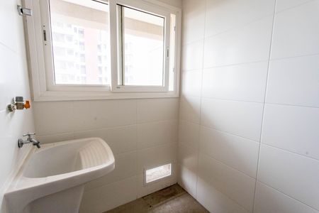 Apartamento à venda com 130m², 3 quartos e 3 vagas Apartamento à venda com 130m², 3 quartos e 3 vagasÁrea de serviço