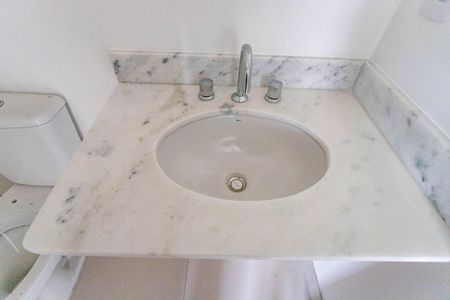 Apartamento à venda com 130m², 3 quartos e 3 vagas Apartamento à venda com 130m², 3 quartos e 3 vagasBanheiro da suíte 2