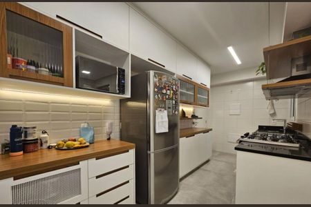 Apartamento à venda com 4 quartos, 133m² em Vila Anastácio, São Paulo