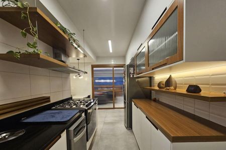 Apartamento à venda com 4 quartos, 133m² em Vila Anastácio, São Paulo