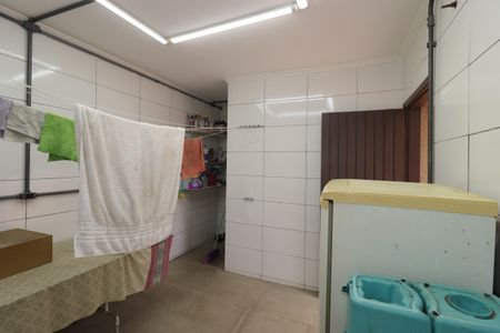 Casa à venda com 235m², 3 quartos e 7 vagasÁrea de Serviço