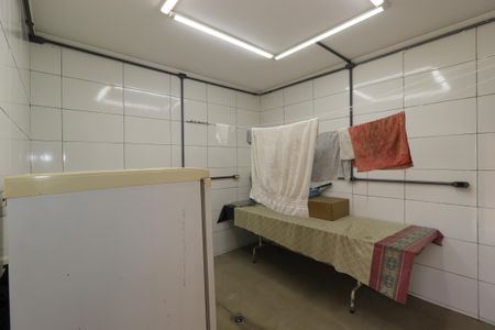 Casa à venda com 235m², 3 quartos e 7 vagasÁrea de Serviço