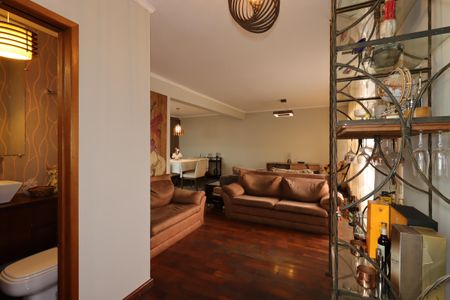 Casa à venda com 235m², 3 quartos e 7 vagasSala