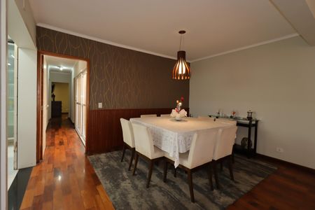 Casa à venda com 235m², 3 quartos e 7 vagasSala de Jantar