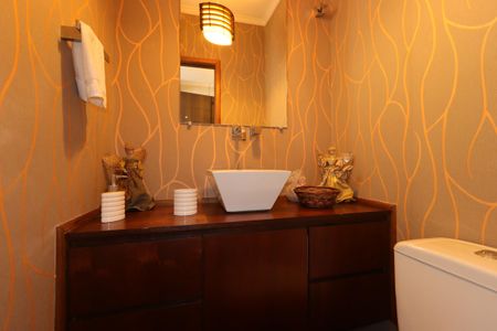 Casa à venda com 235m², 3 quartos e 7 vagasLavabo