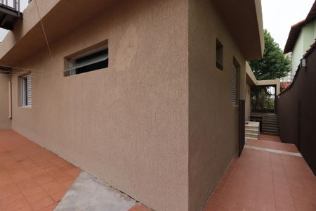 Casa à venda com 235m², 3 quartos e 7 vagasQuintal dos fundos