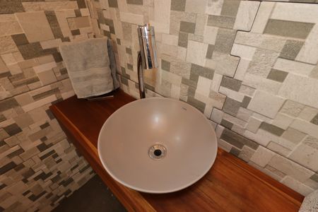 Casa à venda com 235m², 3 quartos e 7 vagasÁrea Gourmet - Lavabo