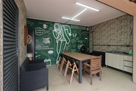 Casa à venda com 235m², 3 quartos e 7 vagasÁrea Gourmet