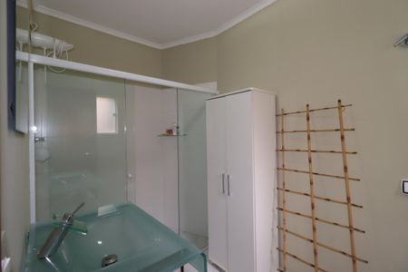 Casa à venda com 235m², 3 quartos e 7 vagasBanheiro Social